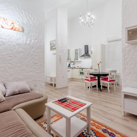 Apartments Villa Kameja Donji Okrug  Ruang foto