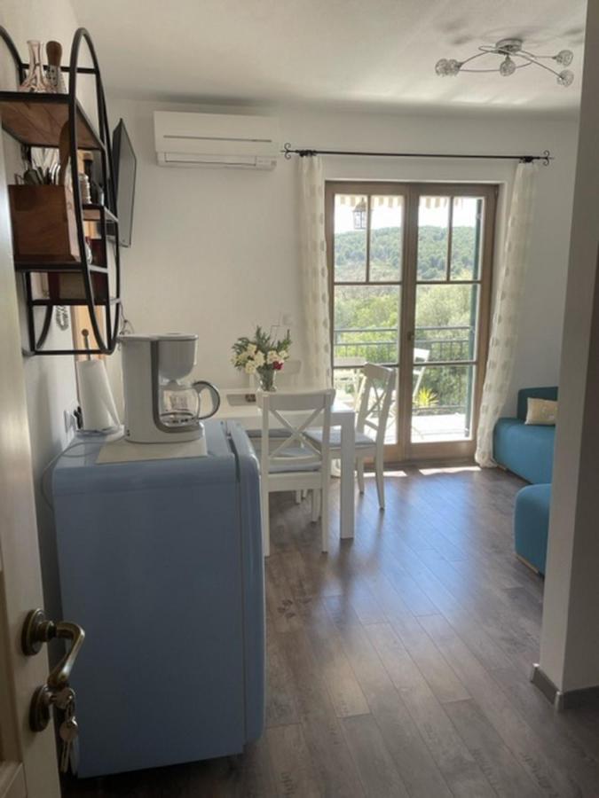 Apartments Villa Kameja Donji Okrug  Bagian luar foto