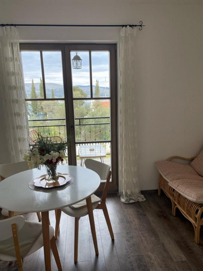 Apartments Villa Kameja Donji Okrug  Bagian luar foto